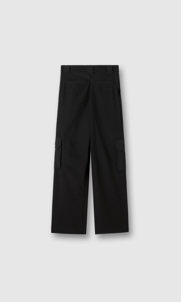 THE CARGO TROUSERS